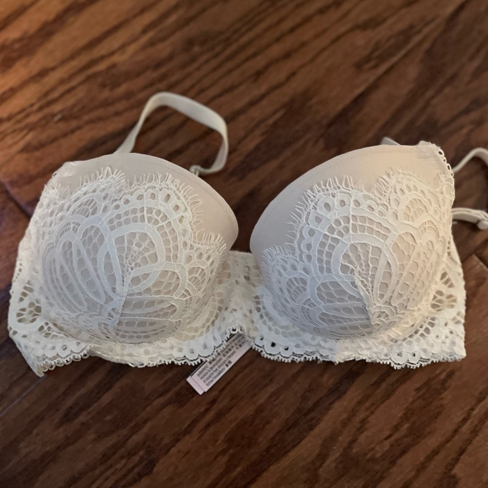 Victoria’s Secret Dream Angels Demi Bra 32 D